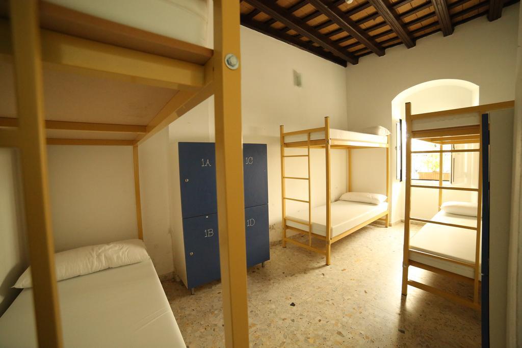 Wake Up In Tarifa Hostel & Restaurant Lounge ห้อง รูปภาพ