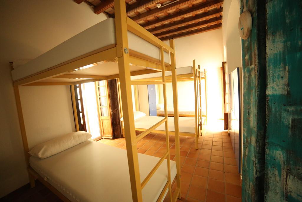 Wake Up In Tarifa Hostel & Restaurant Lounge ห้อง รูปภาพ