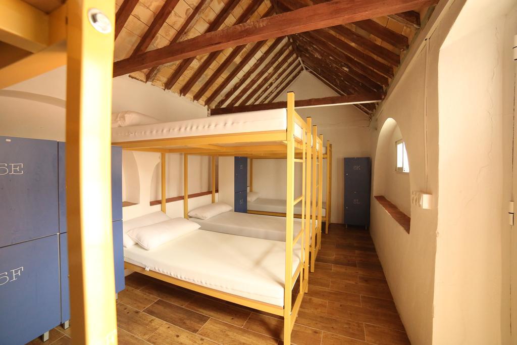 Wake Up In Tarifa Hostel & Restaurant Lounge ห้อง รูปภาพ