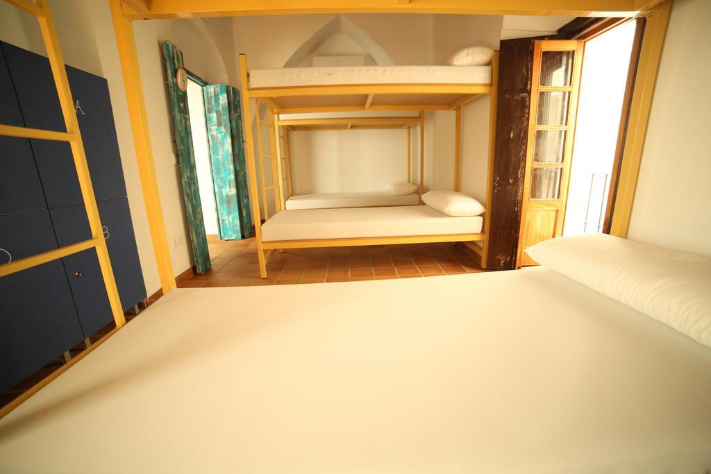 Wake Up In Tarifa Hostel & Restaurant Lounge ห้อง รูปภาพ