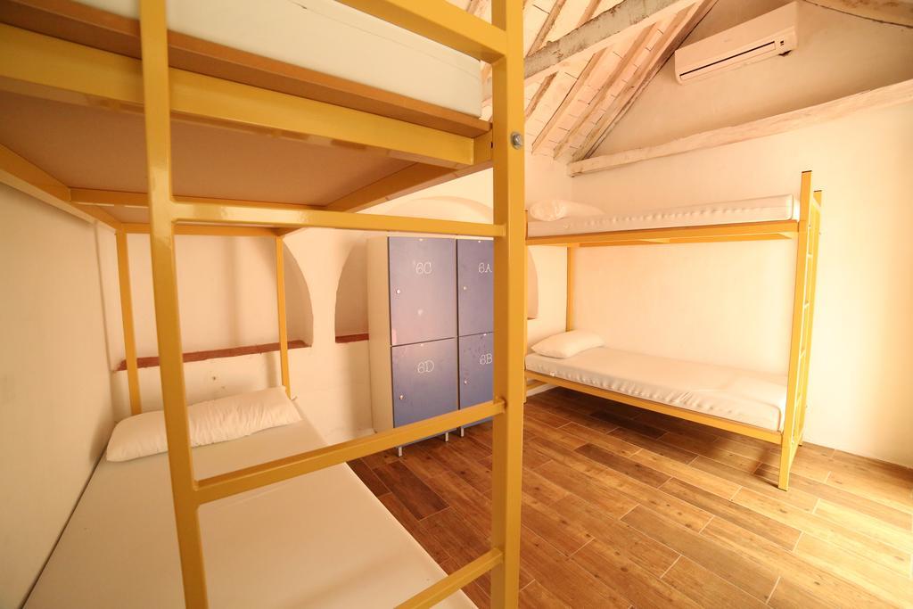 Wake Up In Tarifa Hostel & Restaurant Lounge ห้อง รูปภาพ