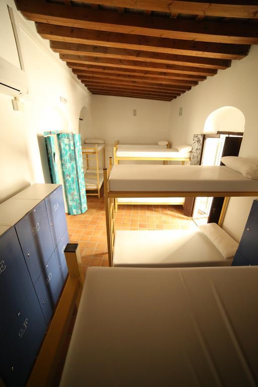 Wake Up In Tarifa Hostel & Restaurant Lounge ห้อง รูปภาพ
