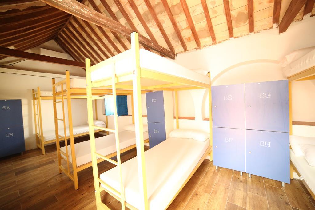 Wake Up In Tarifa Hostel & Restaurant Lounge ห้อง รูปภาพ